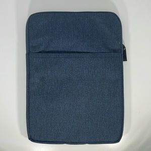 10 inch iPad case/tablet new never used blue